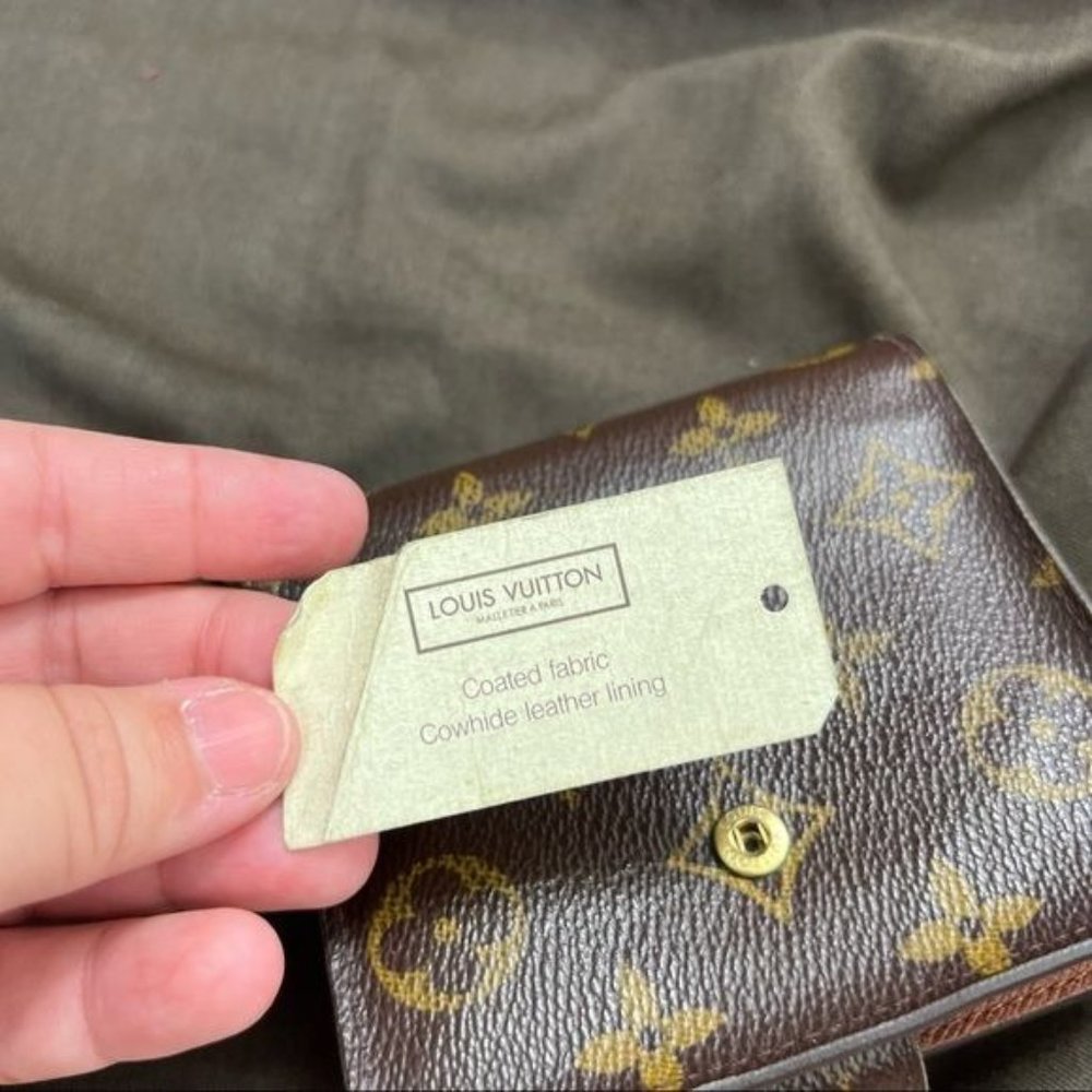 LV Louis Vuitton Bi Fold Monogram Compact Snap Wallet Unisex - Picture 13 of 14